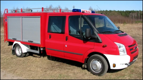 Viegls ugunsdzēsības auto (Ford Transit)