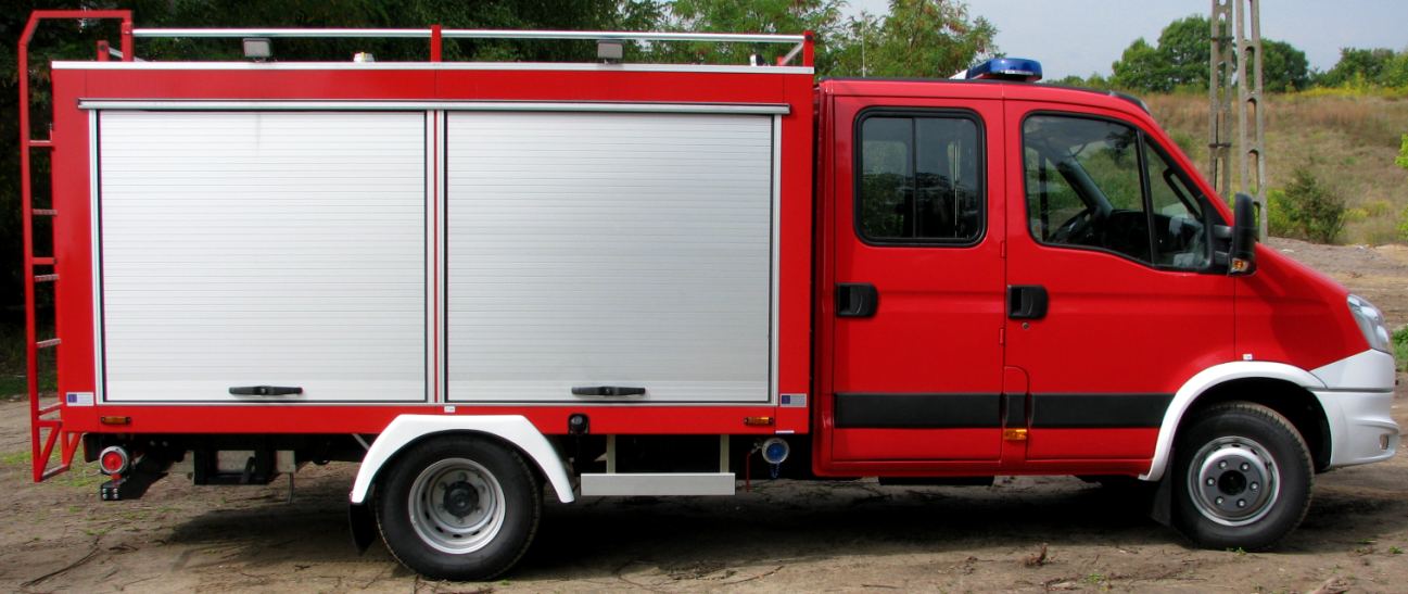 Light fire-rescue vehicle (4 × 2) with a high-pressure unit